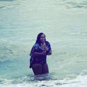 Meet your Posher, Toni